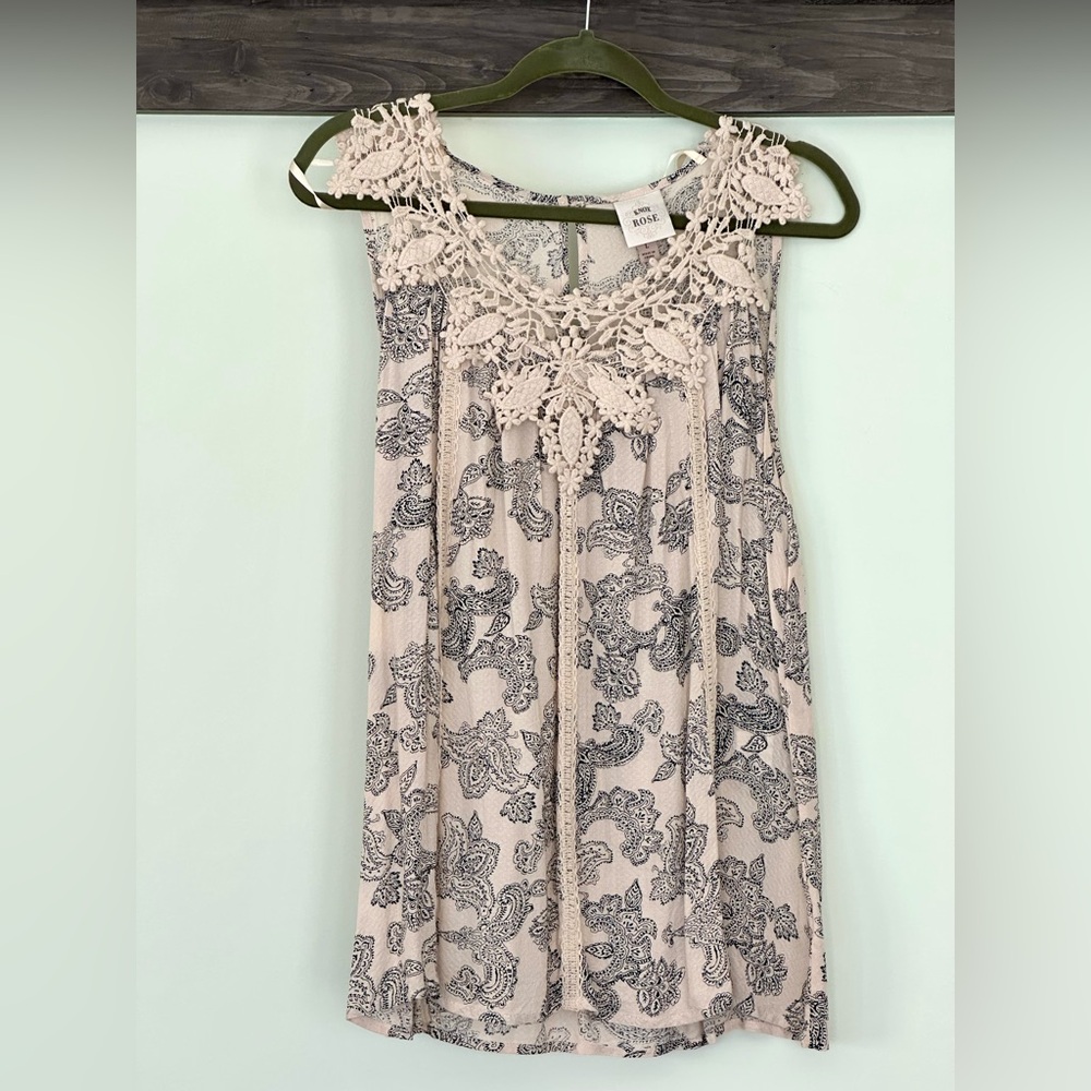 Feminine lace detailed boho tank, large, soft & light
